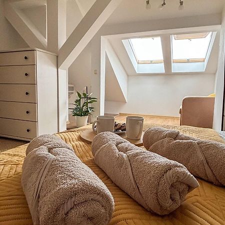 Sunset Apartment Cracow كراكوفيا المظهر الخارجي الصورة