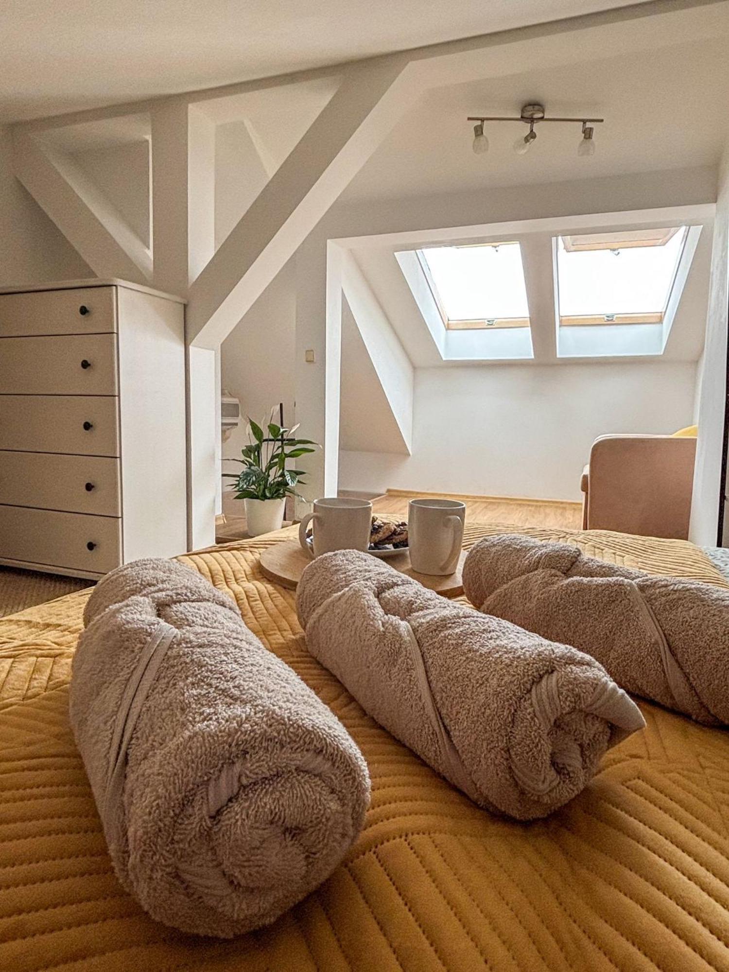 Sunset Apartment Cracow كراكوفيا المظهر الخارجي الصورة