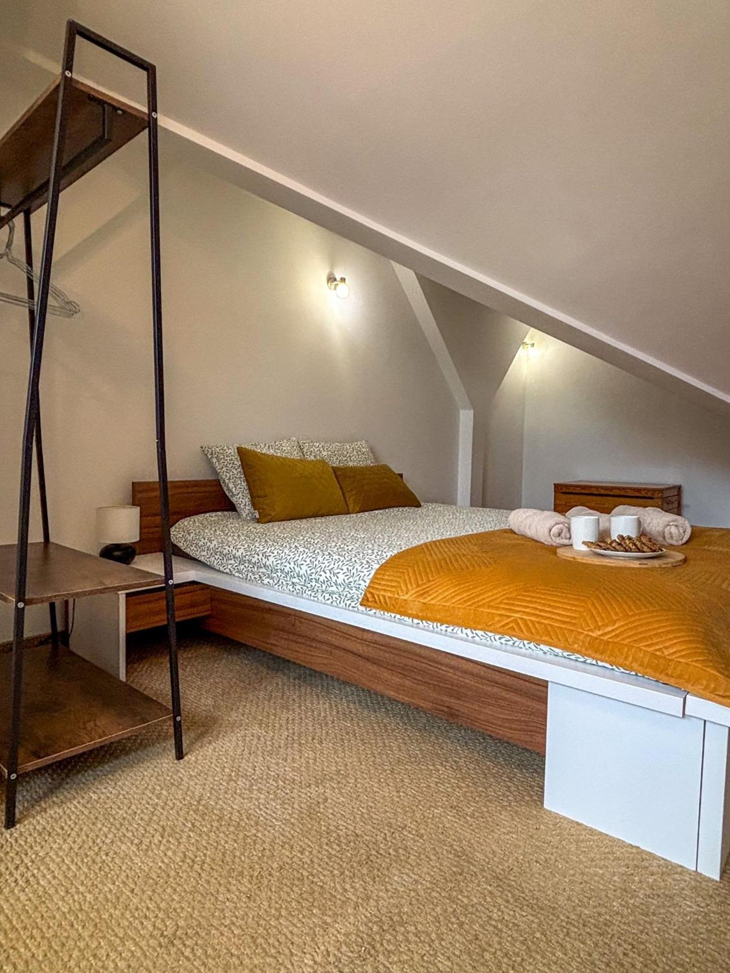 Sunset Apartment Cracow كراكوفيا المظهر الخارجي الصورة